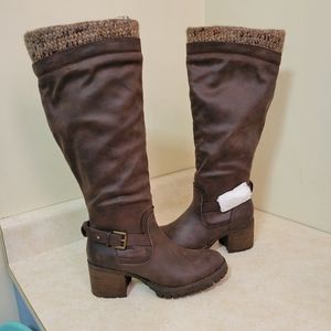 NWOT Invito brand boots sz 8